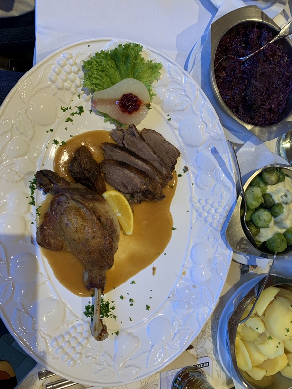 Gänsebrust und Keule
