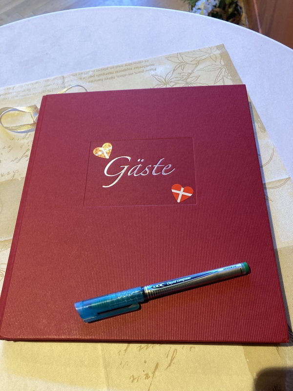 Gästebuch_Buchdeckel