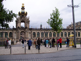 Kronentor   Zwinger